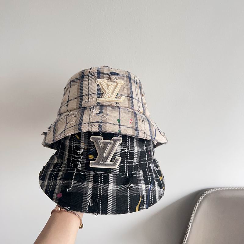 LV hat 032009